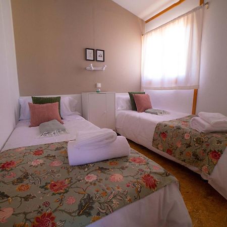 Las Casitas De Guadamur Номер фото