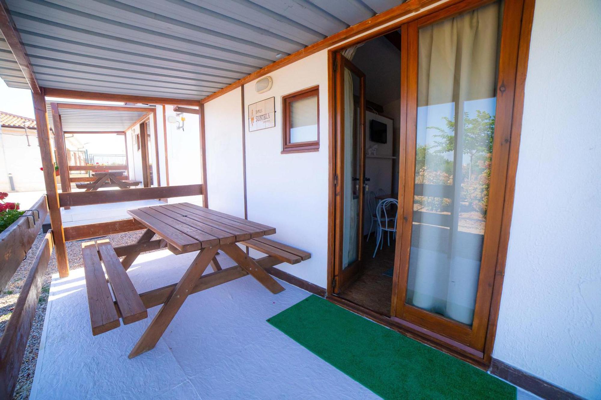Las Casitas De Guadamur Номер фото